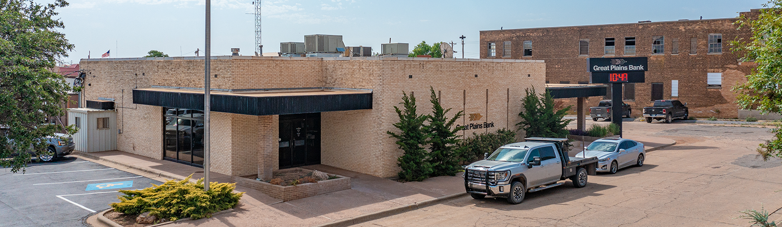 Hollis branch building